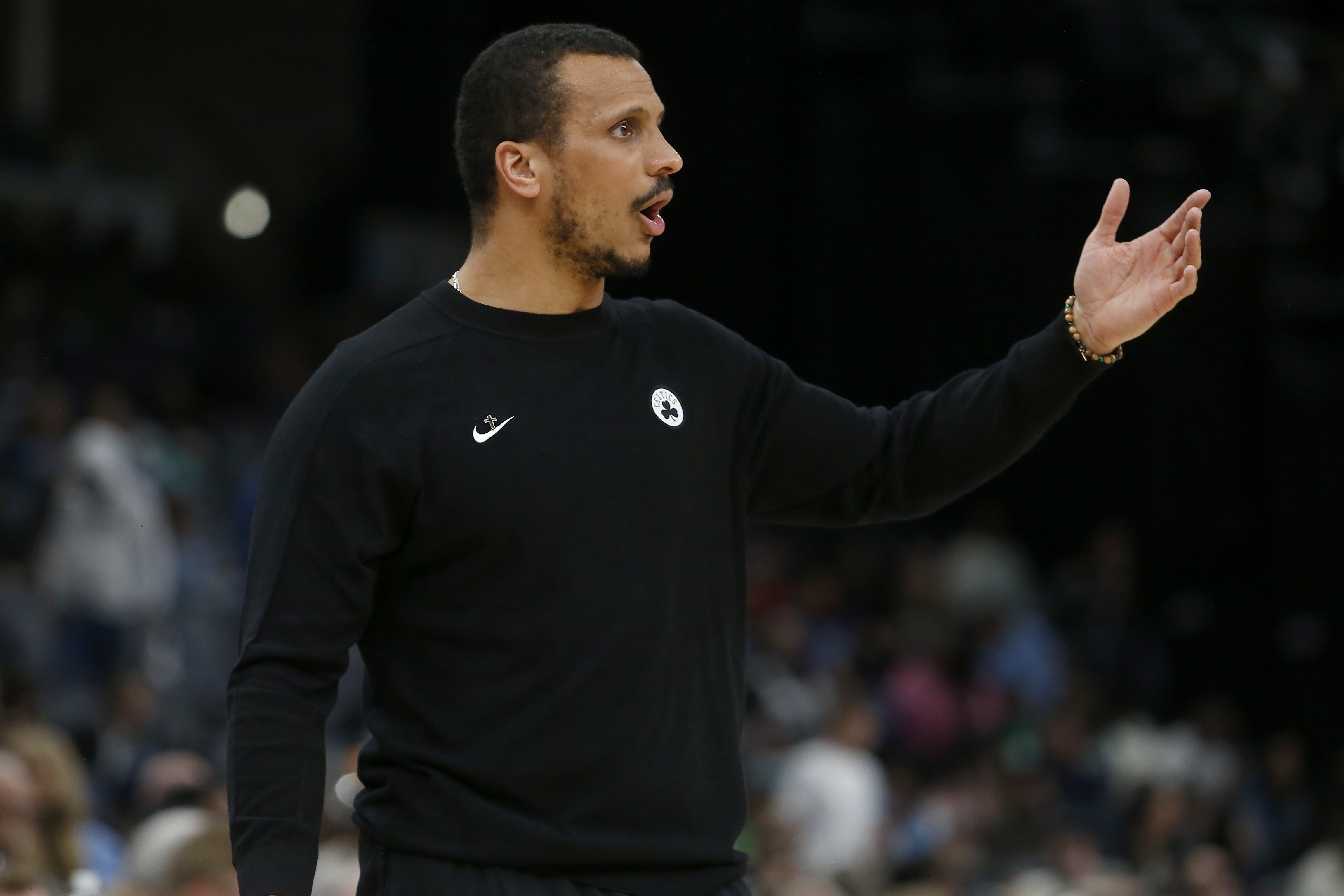 开云电子-马祖拉：无论谁出场 我们的要求始终不变 今天的标准与前81场一致